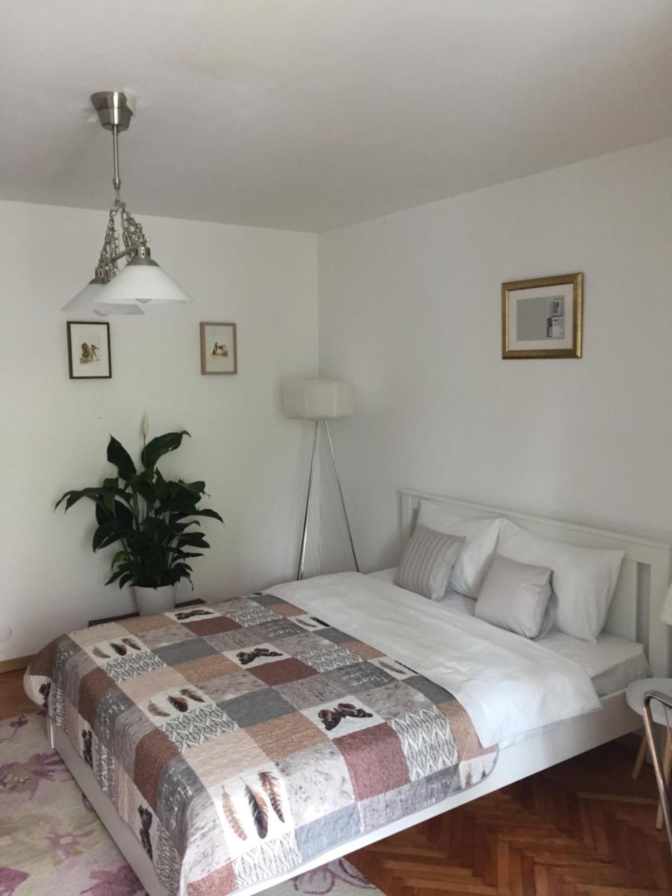 Apartamento Marcy Studio Bucarest Exterior foto